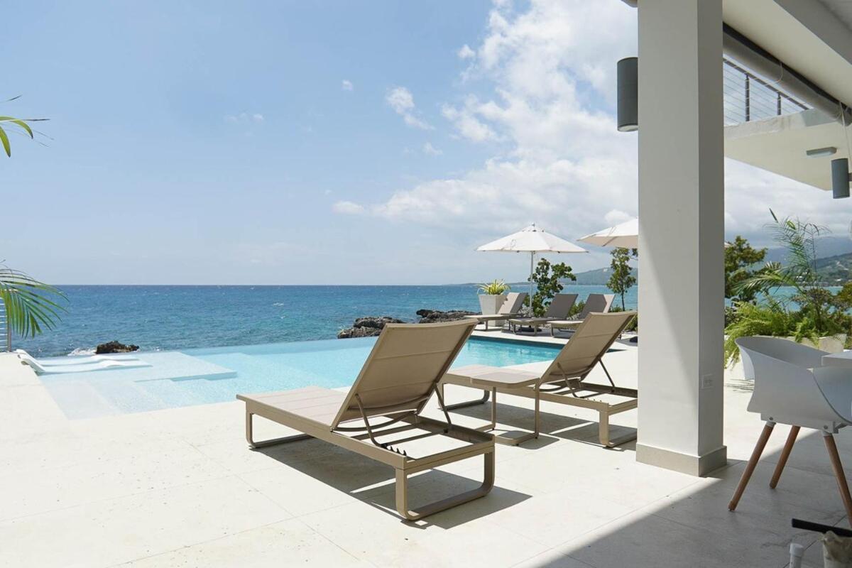 Santosha Whitehouse Jm - 10 Bedroom Villa W Private Beach Exterior photo